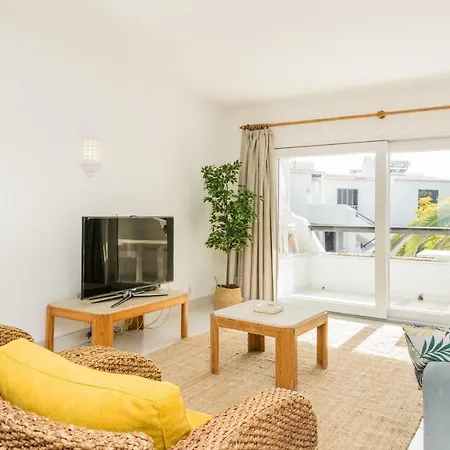 Great S.rafael Aprt. Walking Distance To The